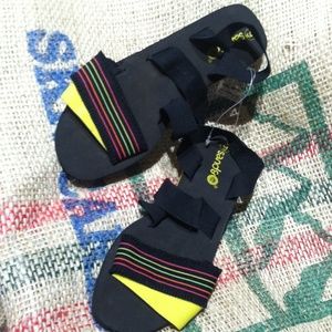 NWT Sand & Sun Sandals